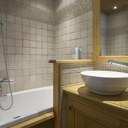 Cosy - 6 Pers, 83m² - 1650 - Centre Station, Terrasse, Proche Pistes, Wifi - Fr-1-631-160